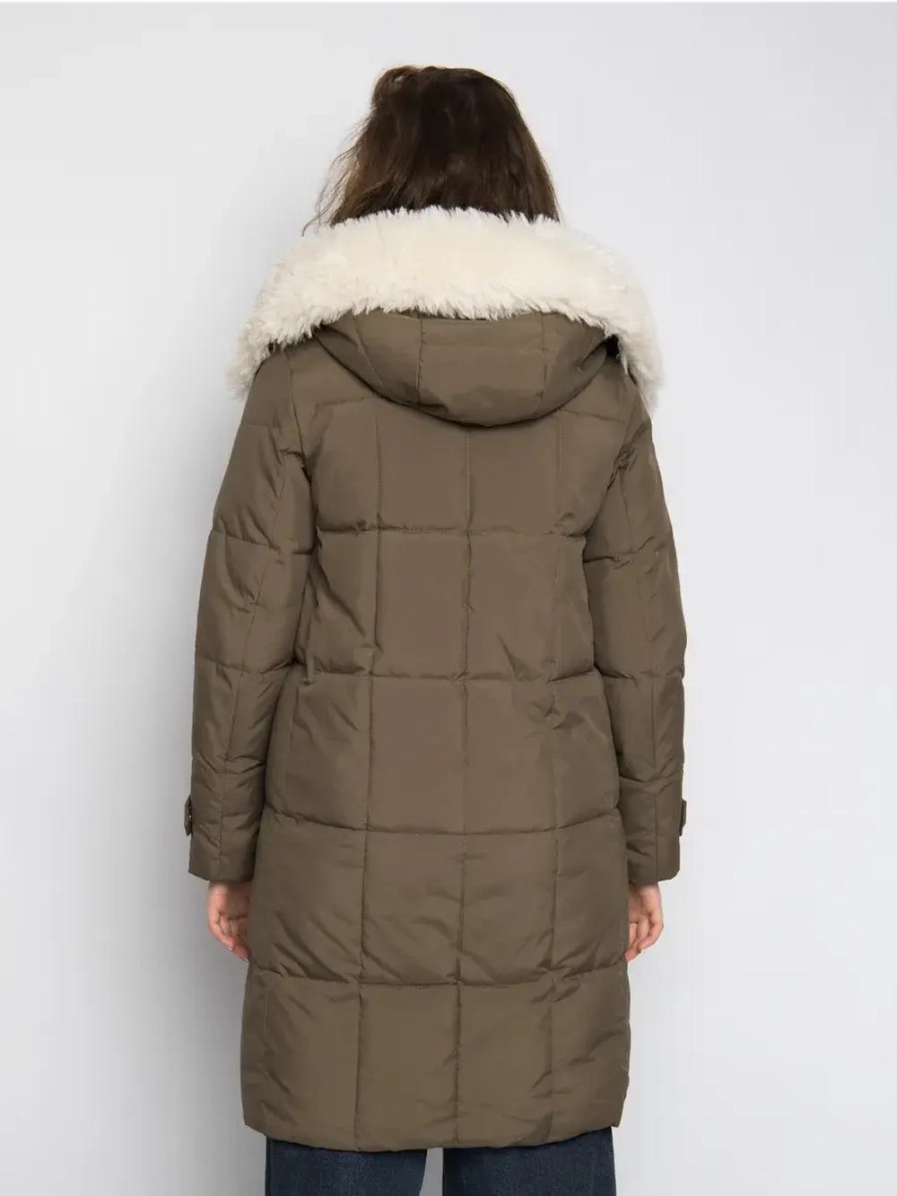 Куртка зимняя удлиненная с капюшоном