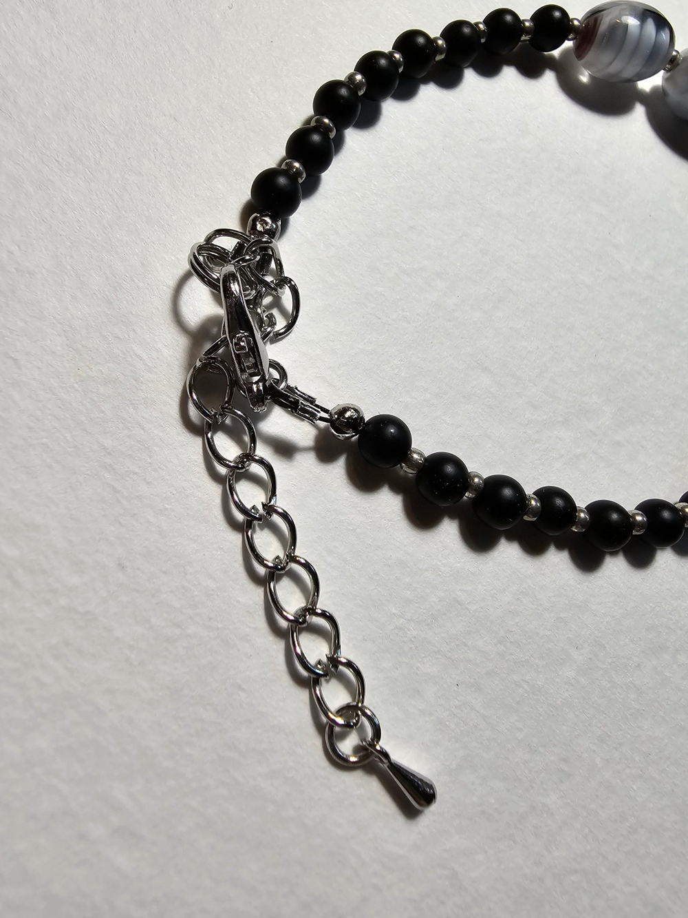 Браслет из натурального камня, авторская работа из Агата двух цветов "Агатовый малый"