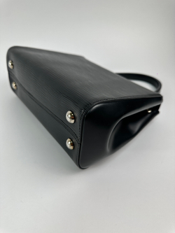Сумка Louis Vuitton Cluny BB