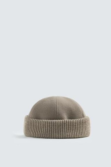 ZARA КОРОТКАЯ КОМБИНИРОВАННАЯ ШАПКА, БЕЖЕВЫЙ