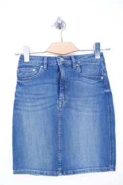 Юбка H&M джинсовая, ничего лишнего в дизайне,  40 российский размер