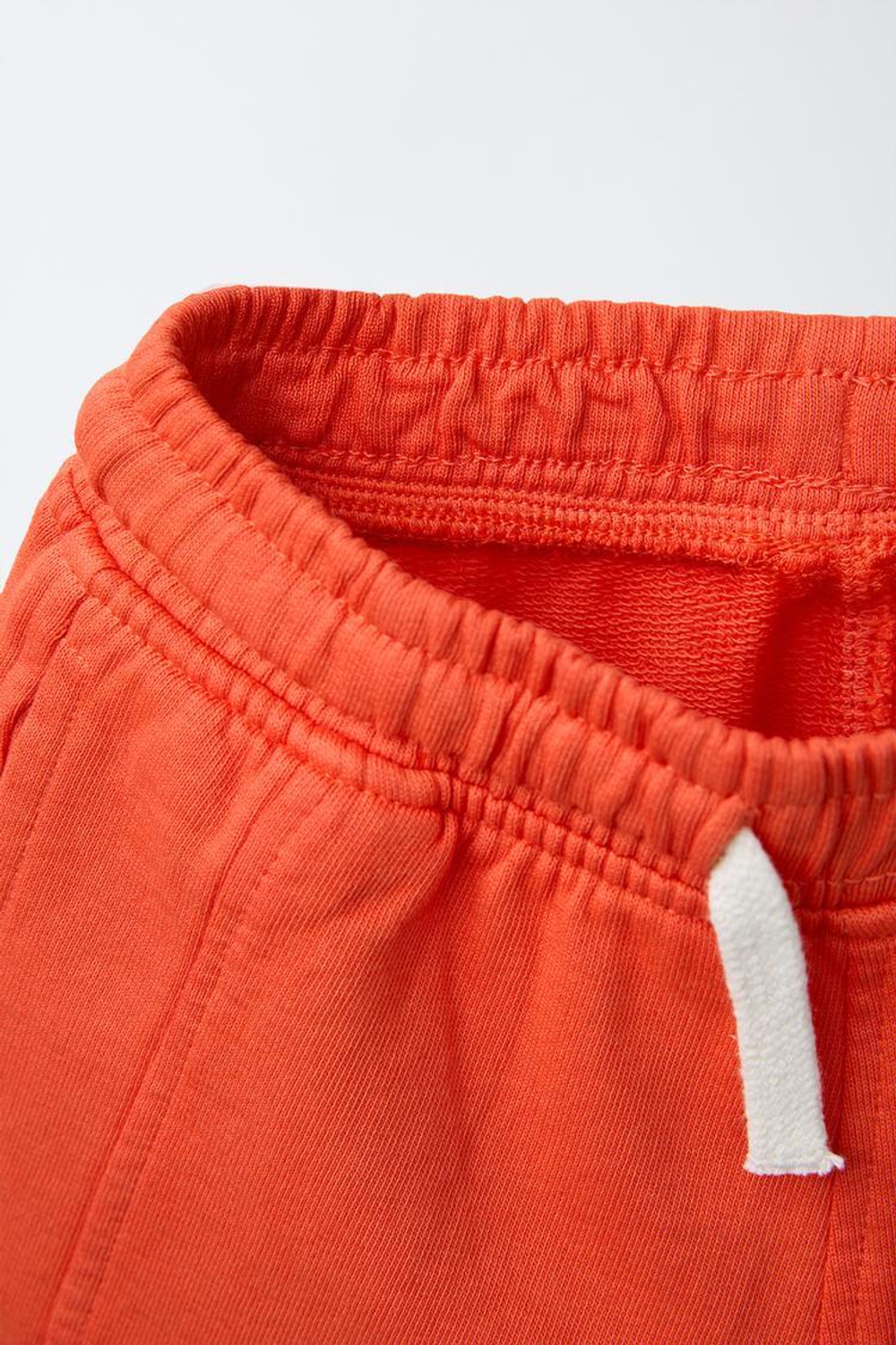 ZARA ШОРТЫ GARMENT DYE С ВЫШИТЫМ ЛОГОТИПОМ, КОРАЛЛОВЫЙ