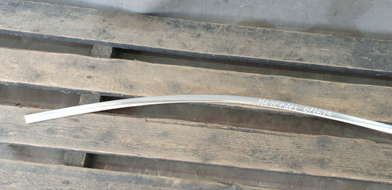 Молдинг двери передней правой Mercedes E (W213) 16-нв Б/У Оригинал A2136909604