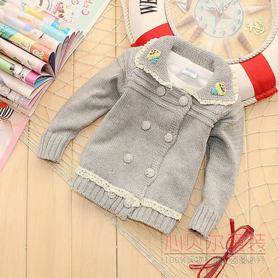 Кофта детская двубортная с отделкой кружевом