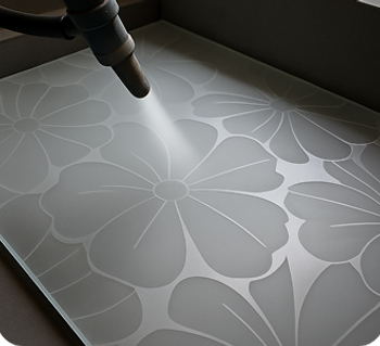 Пескоструйная обработка стекла  и зеркал