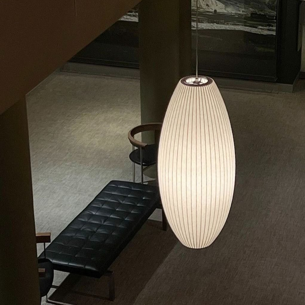 Элегантная форма и благородная фактура создают мягкое, рассеянное освещение и уютную атмосферу🤍