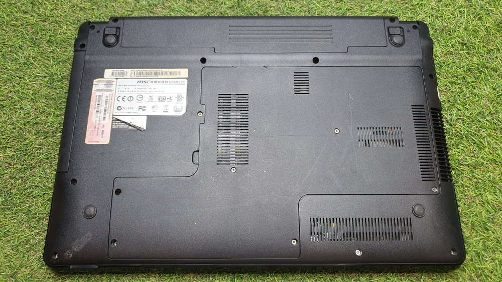 Ноутбук MSI i3/4Gb/410M