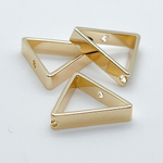 Коннектор-рамка Треугольник, цвет золото, размер 15*13 мм, цена за 1 шт