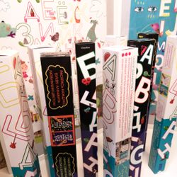 Набор из 2-х плакатов  «Алфавит» Черный + Фиолетовый