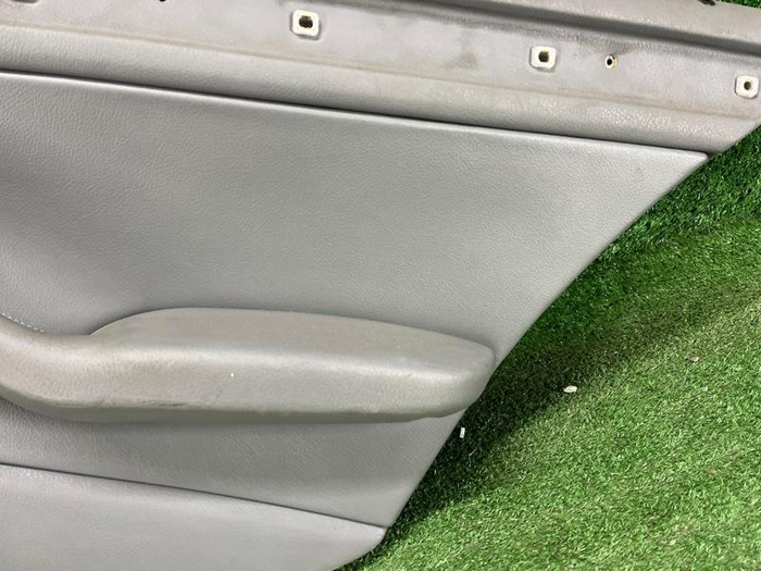 Обшивка двери задняя правая BMW 3er E46 (1998-2007)