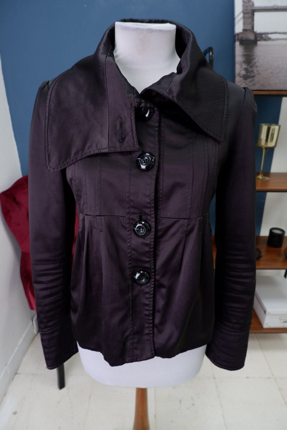 Жакет атласный 46 размер