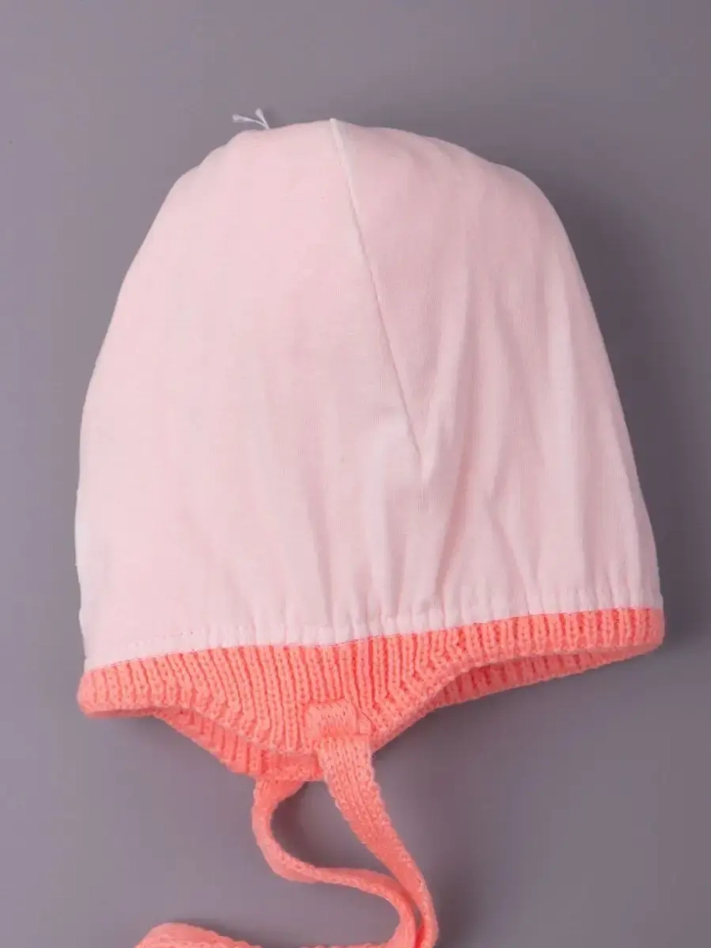 Шапка для девочки со снудом на осень