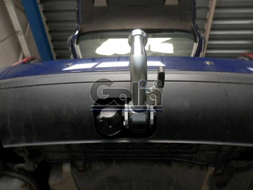 Фаркоп оцинкованный Galia V071C для Volkswagen Passat B6 2005-2010, Passat B7 2010-2015, Passat CC 2012-, Passat Alltrack B7 2012-2015(паспорт и сертификат в комплекте)(без электрики)