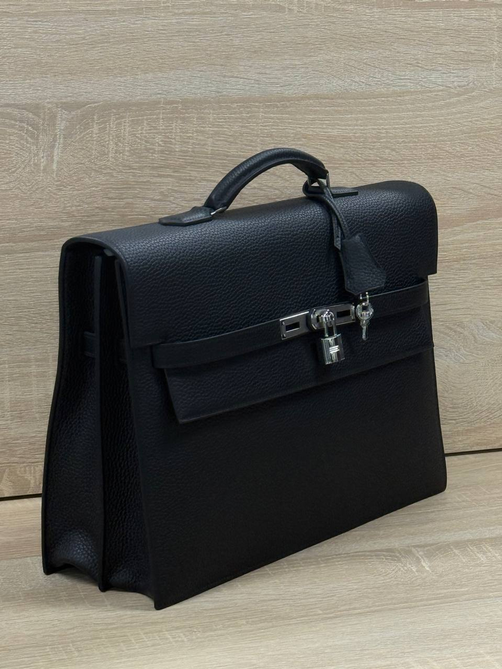 Портфель Hermes