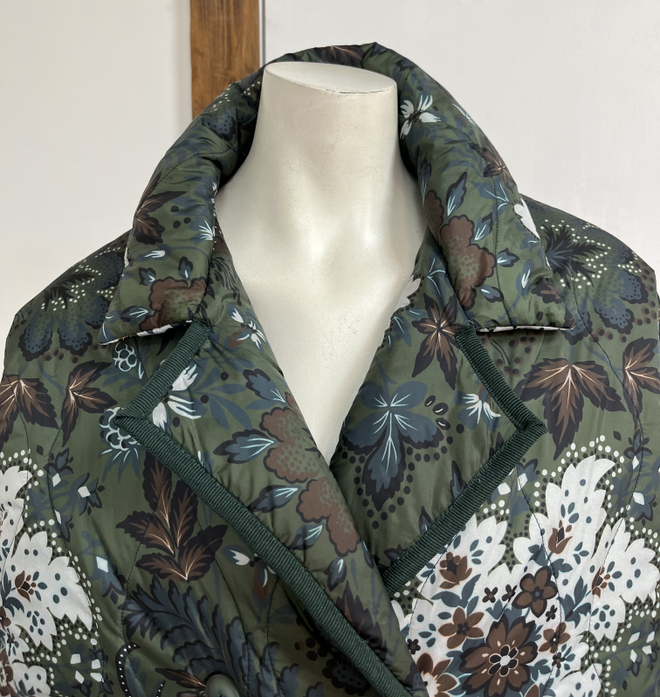 Осенняя куртка на синтепоне