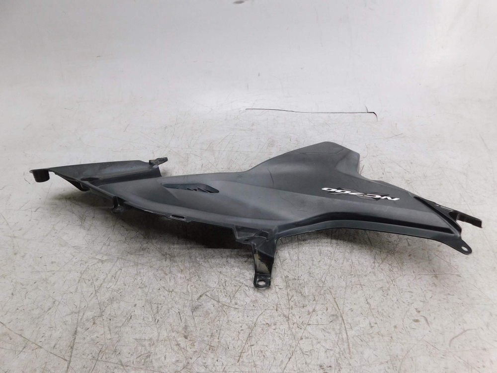 Пластик боковой правый Honda NC700X RC63 83601-MGS-D300