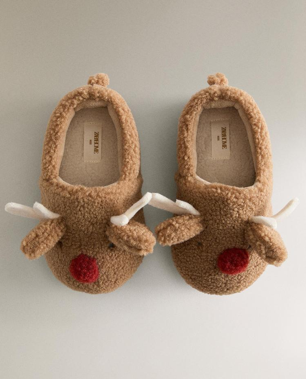 ZARA HOME ДОМАШНИЕ ТАПОЧКИ «СЕВЕРНЫЙ ОЛЕНЬ», КОРИЧНЕВЫЙ