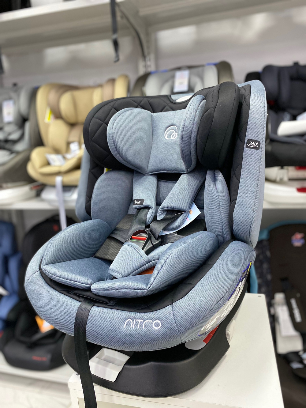 Автокресло RANT UB619 "NITRO" isofix Grey/Black группа 0+-1-2-3  (0-36 кг)