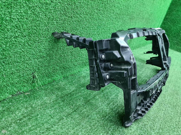 Воздуховод радиатора BMW 4er G22 (2020-н.в.)