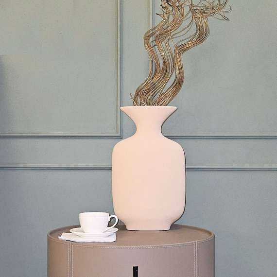 Ваза Tapered vase with flat mouth