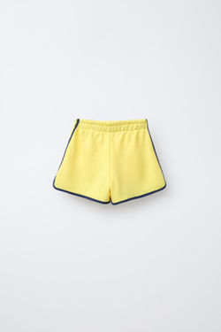 ZARA ШОРТЫ ИЗ МЯГКОЙ ТКАНИ С ПРИНТОМ В СТИЛЕ ПРЕППИ, ЖЕЛТЫЙ