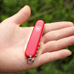 Нож Victorinox  Waiter красный, 84мм, в блистере, 0.3303.B1