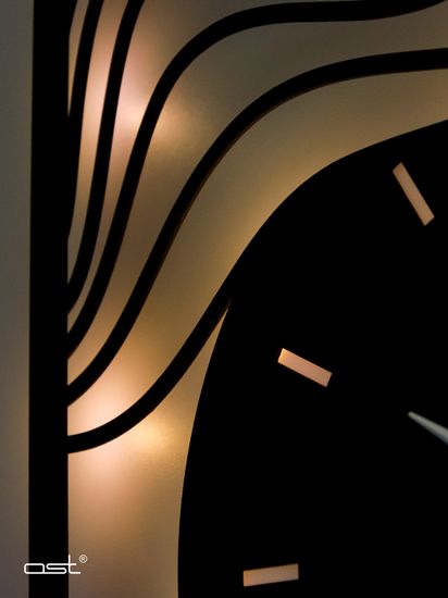 Настенные часы с подсветкой "Волны"