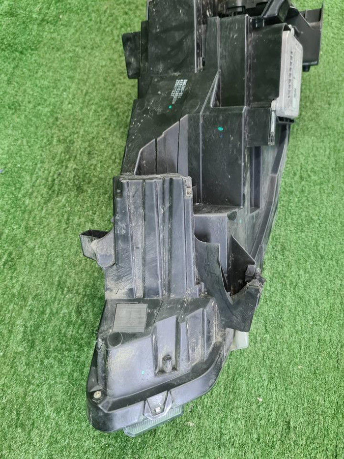 Фара правая Haval F7 (2018-2024) LED