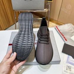 Кроссовки Prada