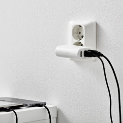 IKEA SMÅHAGEL  (ИКЕА СМÅХАГЕЛ)  -  Зарядное устройство USB / 3 порта, белый