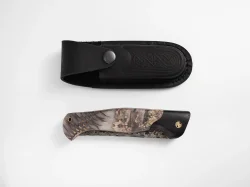 Складной нож "Амур", ламинированная сталь, рукоять черный граб/стабилизированная карельская береза/белый акрил