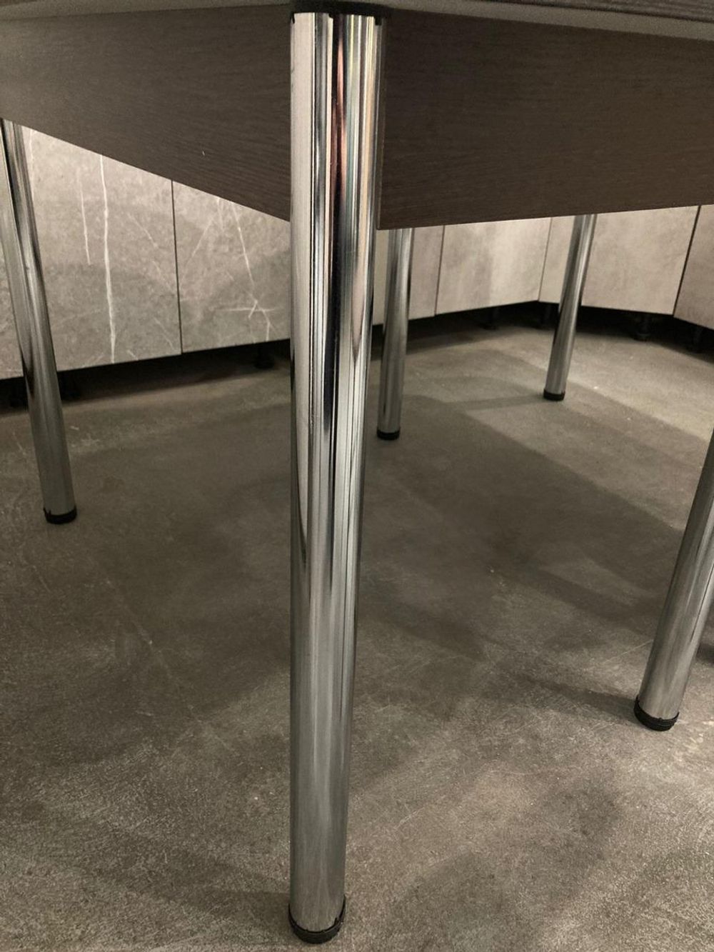 Стол неразд Прямоугольный подстолье прямое хром Царг.пояс венге Ст-ца фантазия (венге) ф/п стекло