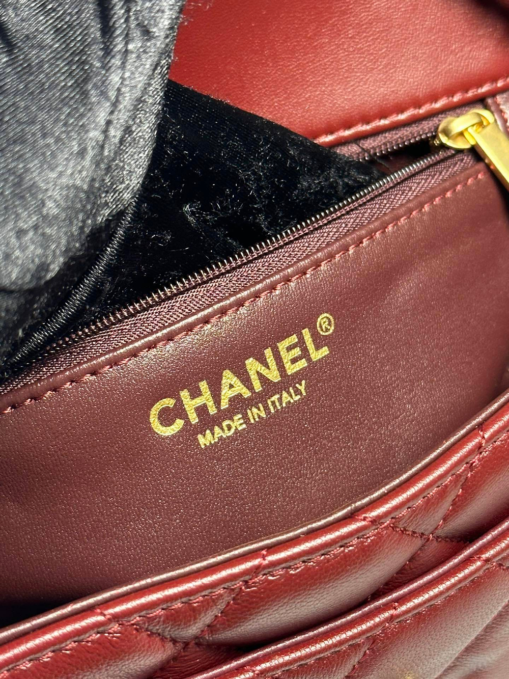 Chanel Bag 19 cm