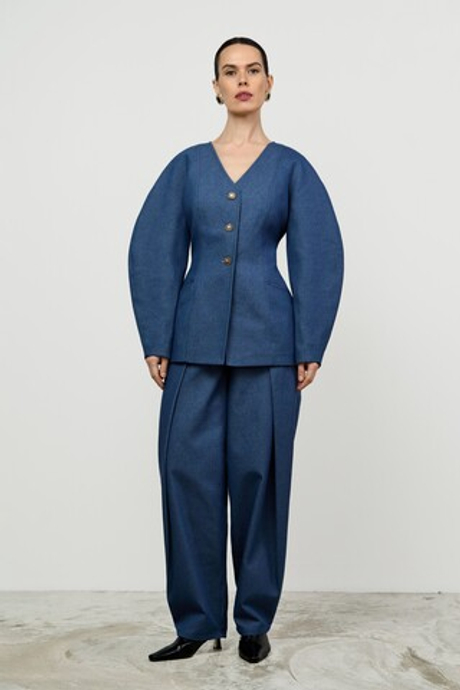 Жакет с объемными рукавами