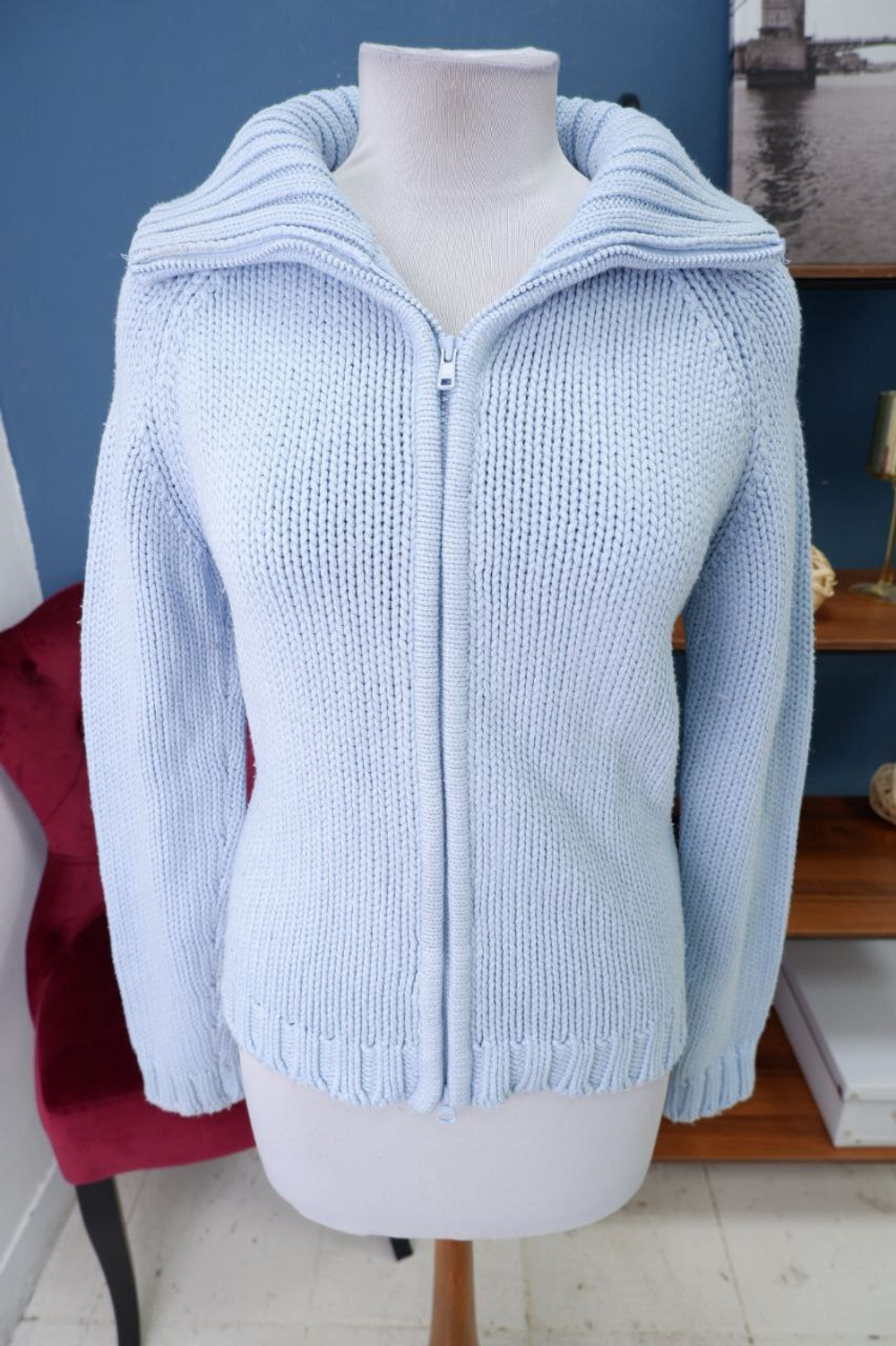 Кардиган Next голубого цвета 48 размер