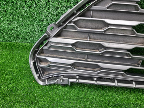 Решетка радиатора Toyota RAV4 5 XA50 (2018-н.в.)