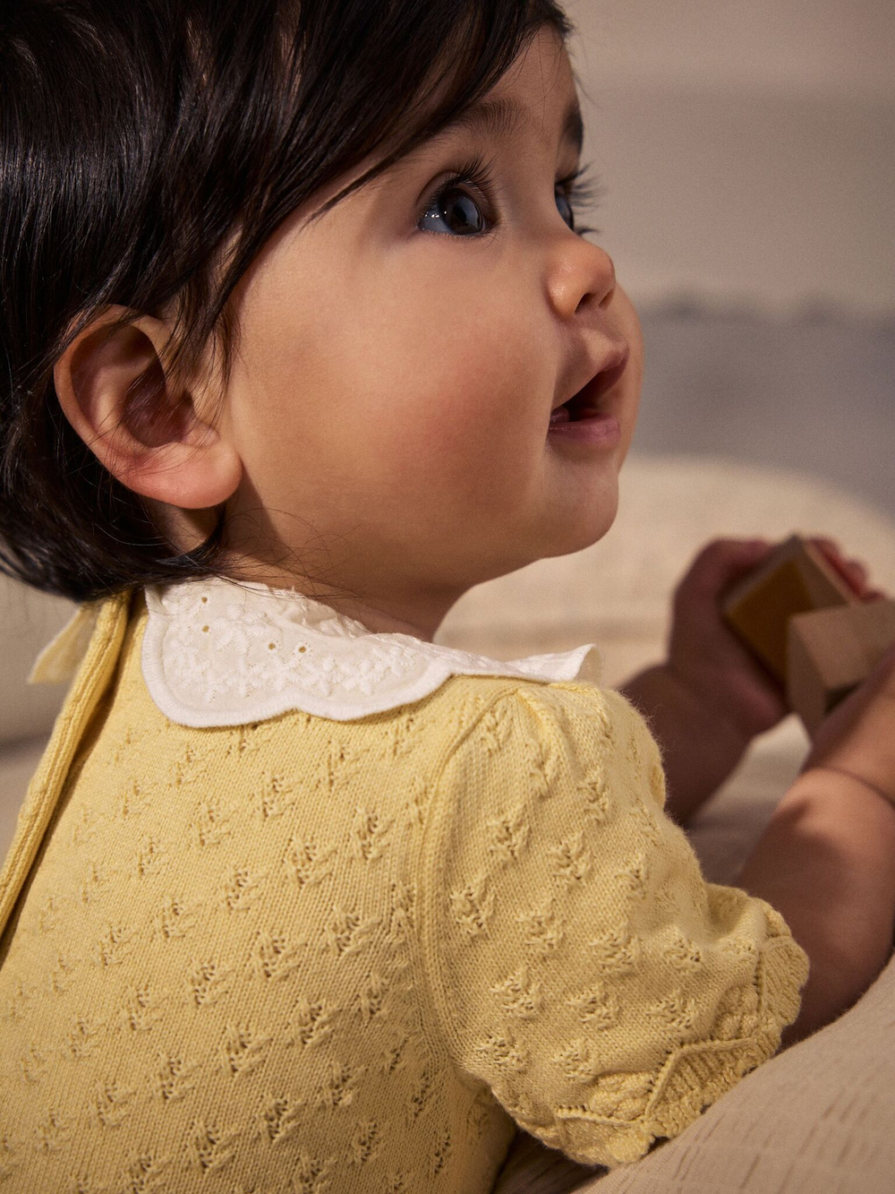 Вязаная футболка и шорты в комплекте для малышей Next AA8-204, Желтый