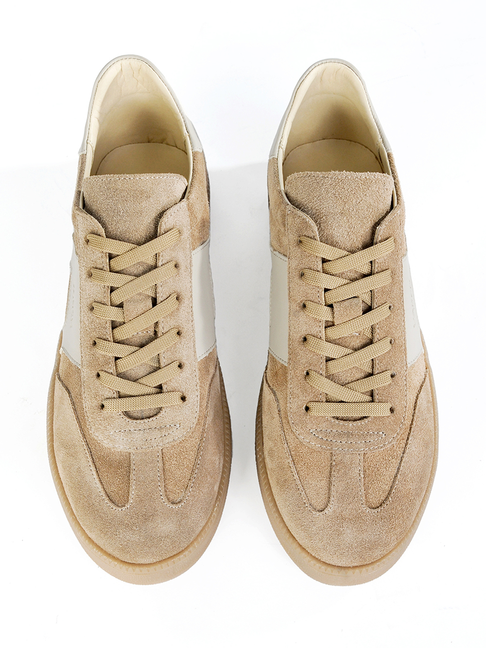 Замшевые бежевые кеды на шнурках Vorsh