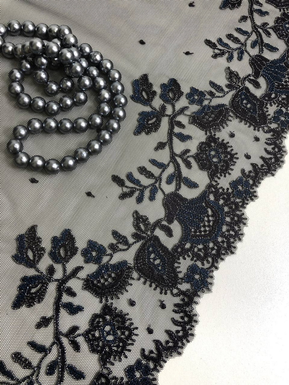 Тесьма сетка с вышивкой, черный/синий, люрекс серебро 22см