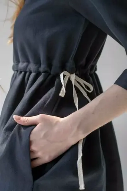 Черное платье с кулиской из льна с хлопком