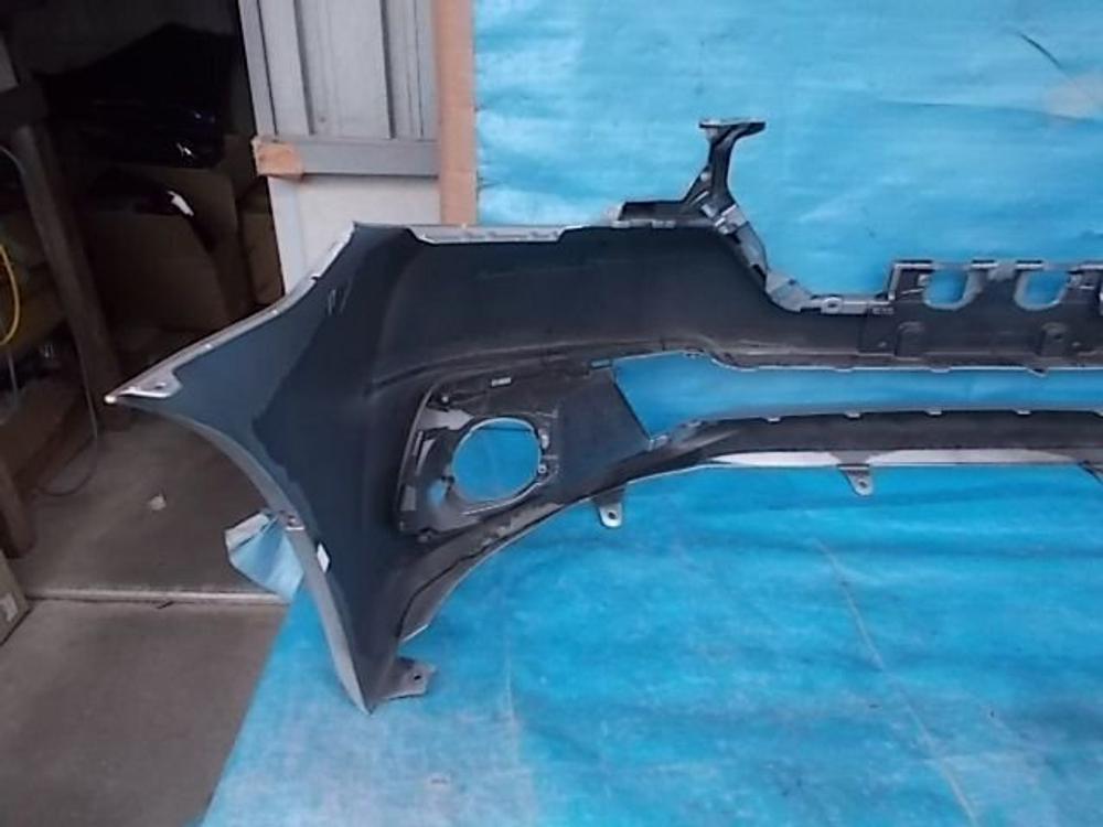 бампер передний Toyota Allion ZRT260 2017