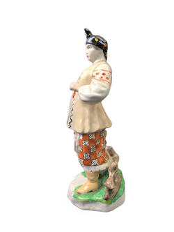 Фарфоровая статуэтка "Одарка" КЭКХЗ