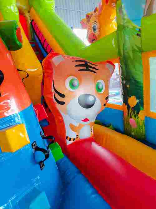 Коммерческий надувной батут «Тигриная страна 3», 8*4*5 м