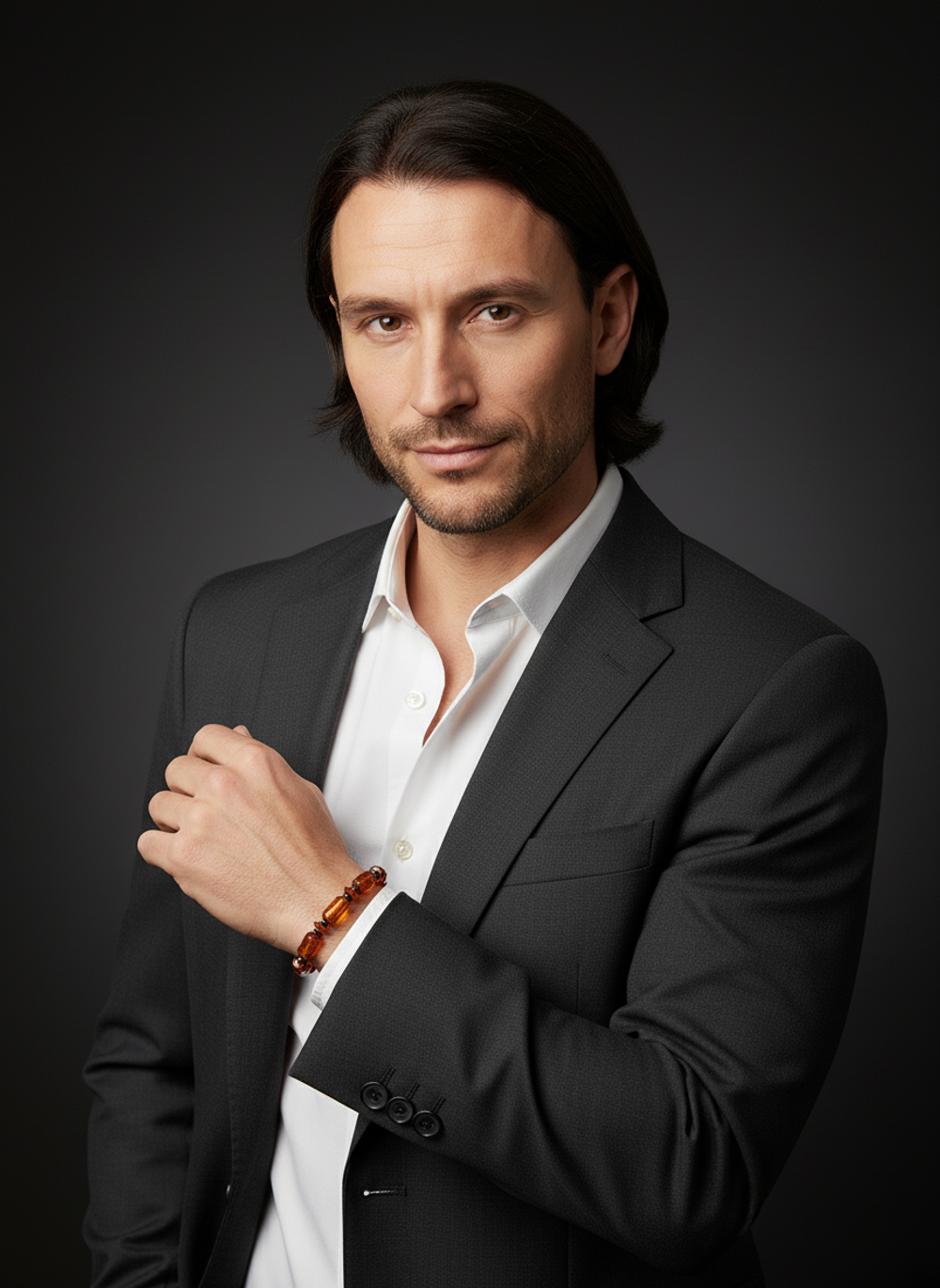 Браслет на руку. Янтарь натуральный формованный