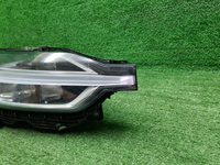Фара правая Volvo XC60 2 (2017-2021) LED