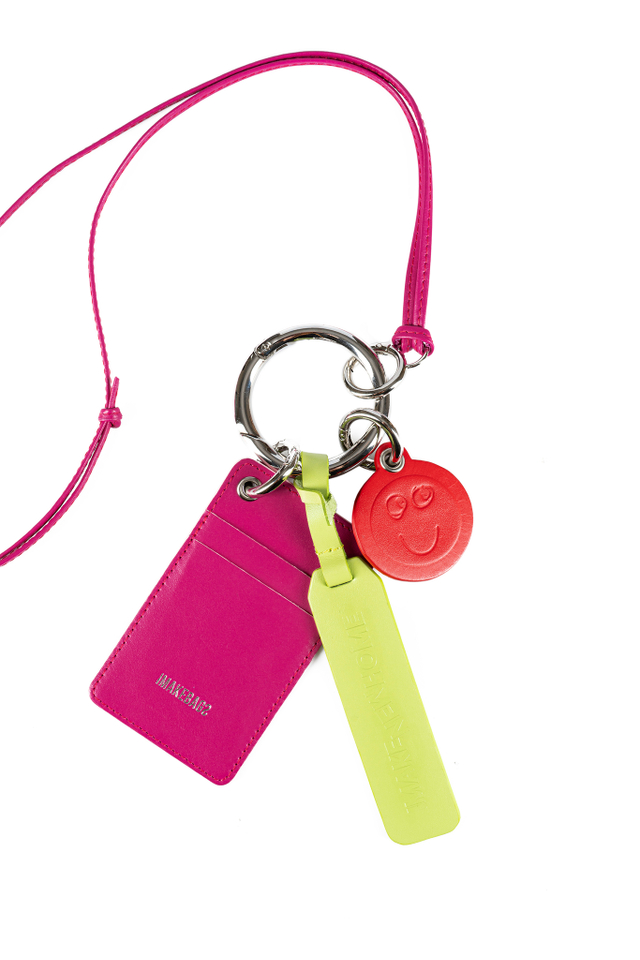 Подвеска - картхолдер с карабином PINK