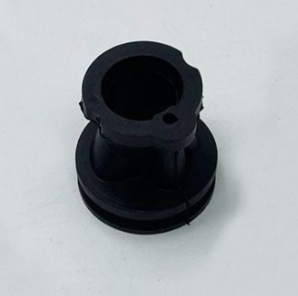 Патрубок карбюратора б/п Oleo-Mac 937/941c/941cx (колено, а: 50170010R) [Winzor]