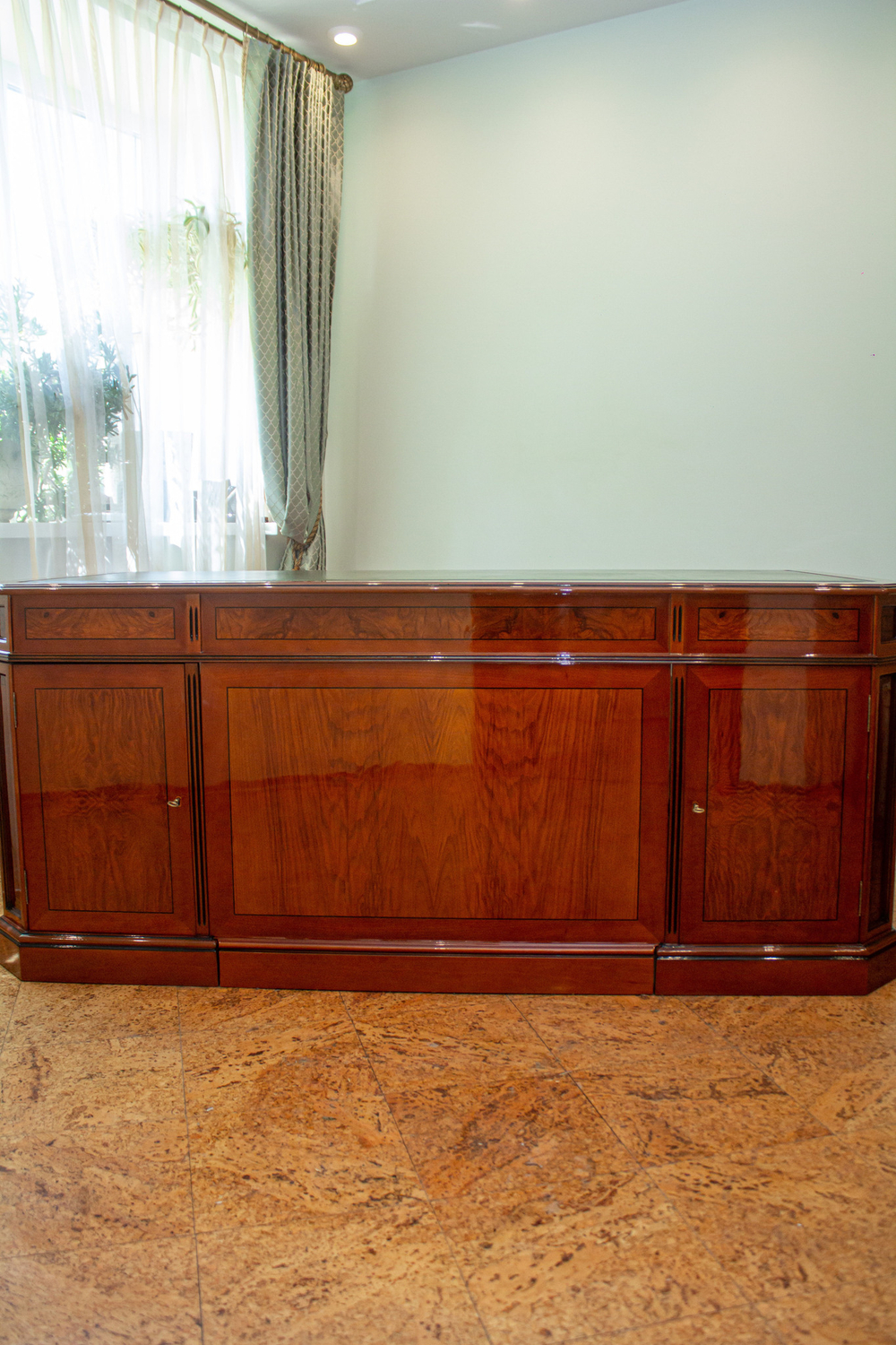 Стол руководителя Испания,  ArtMobile