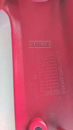 64220-MKY-E10ZA. COWL SET A, L. MIDDLE (WL) *R380* (R380 GRAND PRIX RED). HONDA