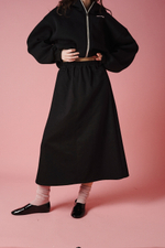 Юбка-трапеция из плотного хлопка черного цвета